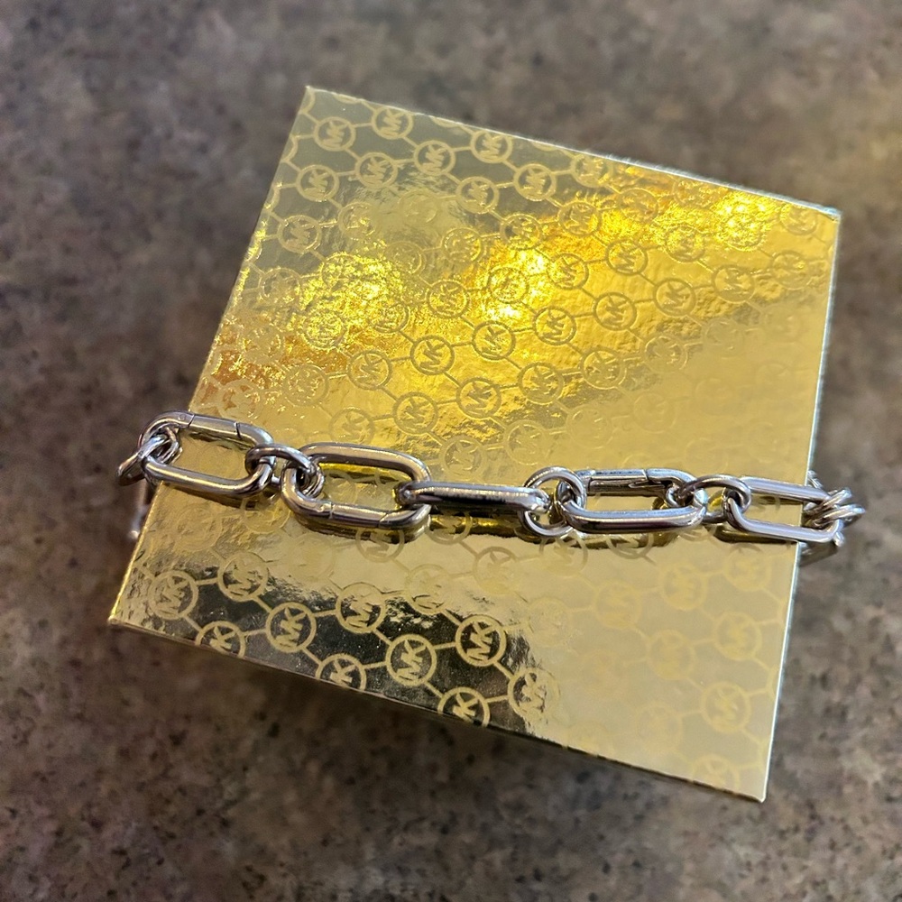 📿 [Michael Kors] NWT Custom Heavy Link Logo 925 Sterling Silver Necklace 18-19” - Picture 4 of 10